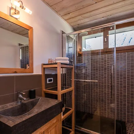 Chaleureux 4 Pers Avec Terrasse Et Wifi, Centre - Fr-1-343-222 Apartment Chamonix