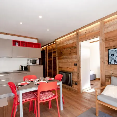 Apartament Cosy Avec Terrasse Au Centre-ville, 4 Pers, Parking, Wifi - Fr-1-343-222 Chamonix