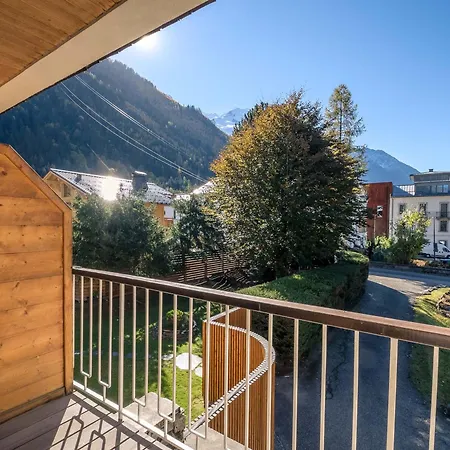 Cosy Avec Terrasse Au Centre-ville, 4 Pers, Parking, Wifi - Fr-1-343-222 Apartament Chamonix