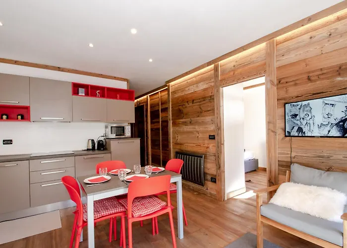 Cosy Avec Terrasse Au Centre-ville, 4 Pers, Parking, Wifi - Fr-1-343-222