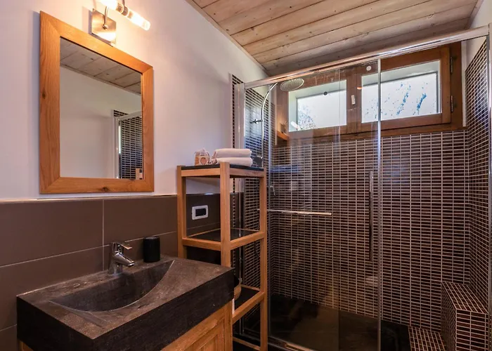 Cosy Avec Terrasse Au Centre-ville, 4 Pers, Parking, Wifi - Fr-1-343-222